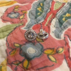 NWT Authentic Pandora Stud Earrings
